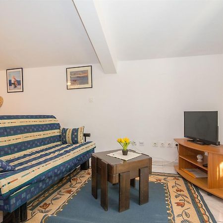 Apartments Antonija Дрвеник Екстер'єр фото